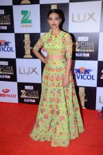 Radhika Apte at zee cine awards 2016 on 20th Feb 2016